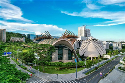 深圳龙华哪里95场好玩，领略别样风情，带你畅游乐趣！